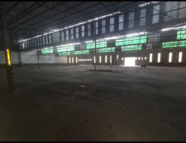 4,831M² WAREHOUSE TO LET IN CLAIRWOOD